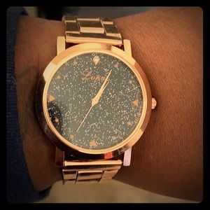 Rose gold fashion watch